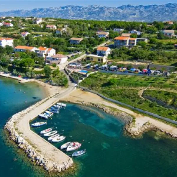 odmoree-camping--hostel-razanac-esytd