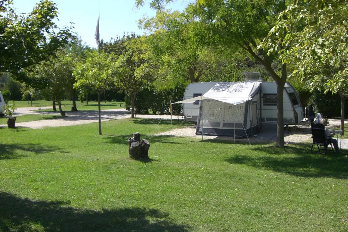 camping-les-argiles-merindol-dxrip