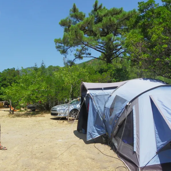 camping-aire-naturelle-la-ferme-de-peridundellu-venaco-nnelp