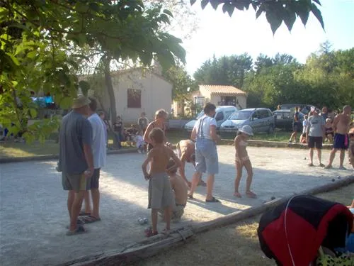 camping-das-pinhiers-villemoustaussou-gy3z4
