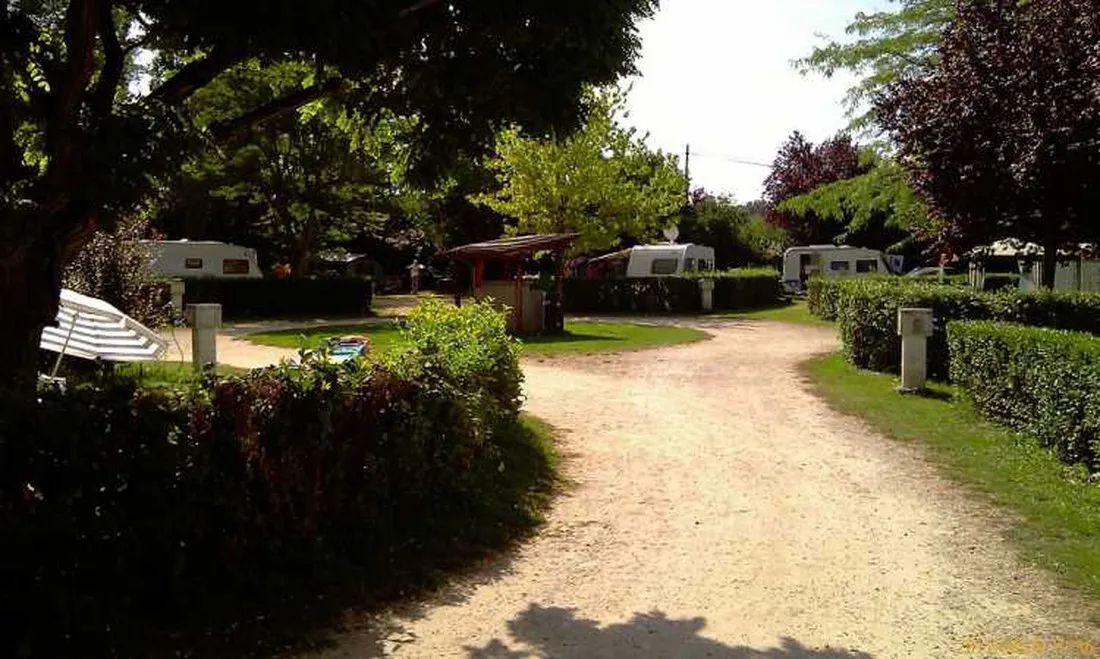 camping-le-chteau-drme-3ogqk
