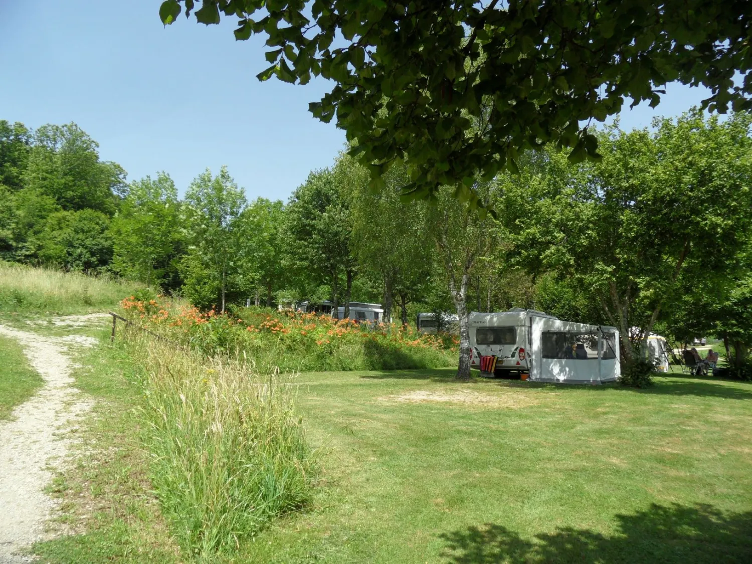 camping-naturiste-millefleurs-varilhes-qbtsf