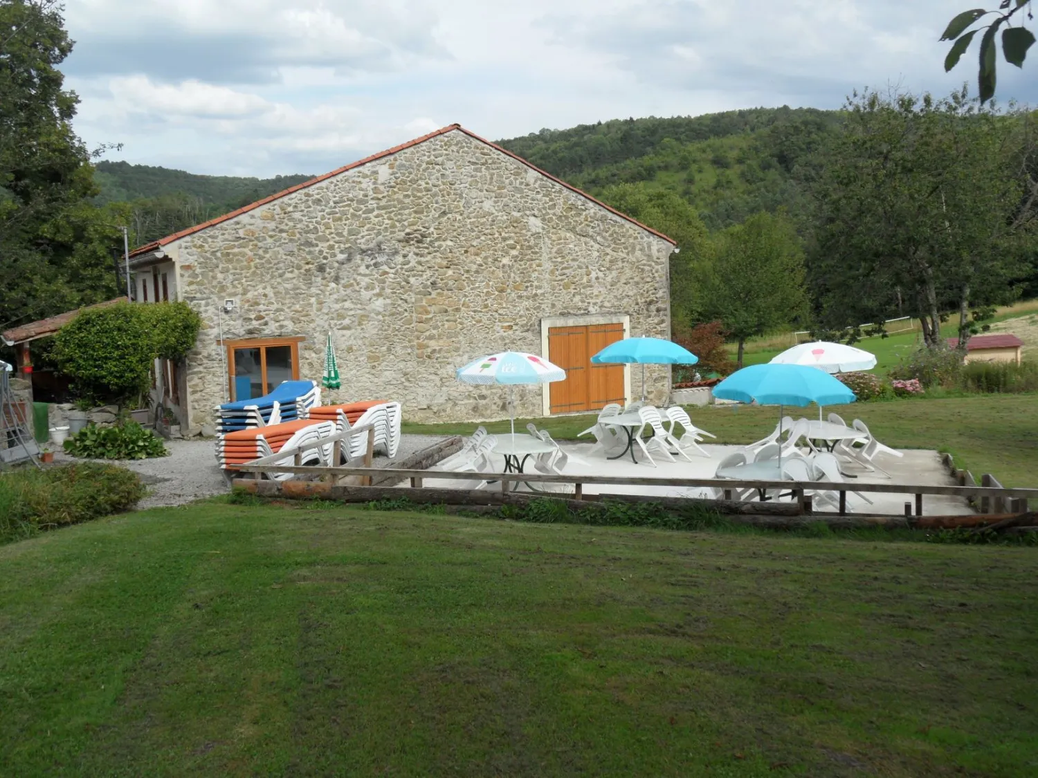 camping-naturiste-millefleurs-varilhes-vjvej