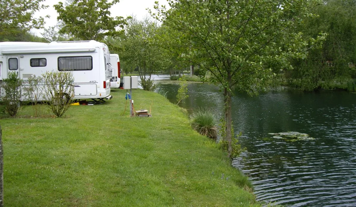 camping-les-peupliers-couhe-fbp9j