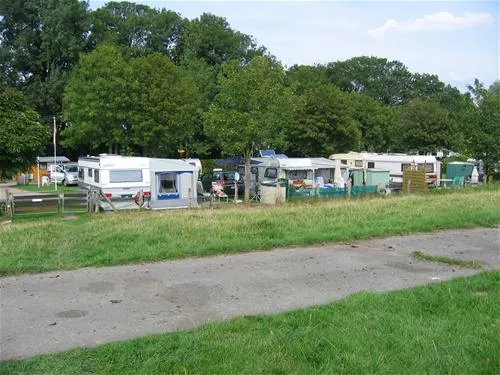 elbdeich-camping-kollmar-kollmar-bei-elmshorn-dku1t