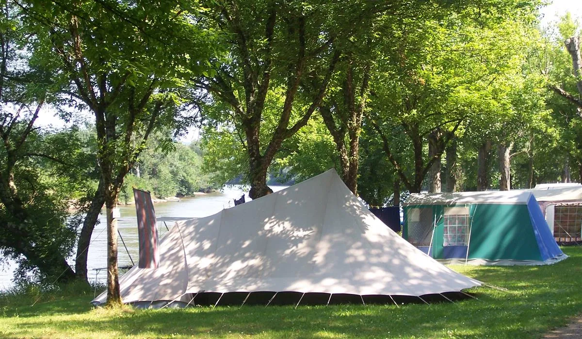 camping-le-clos-bouyssac-touzac-uulre