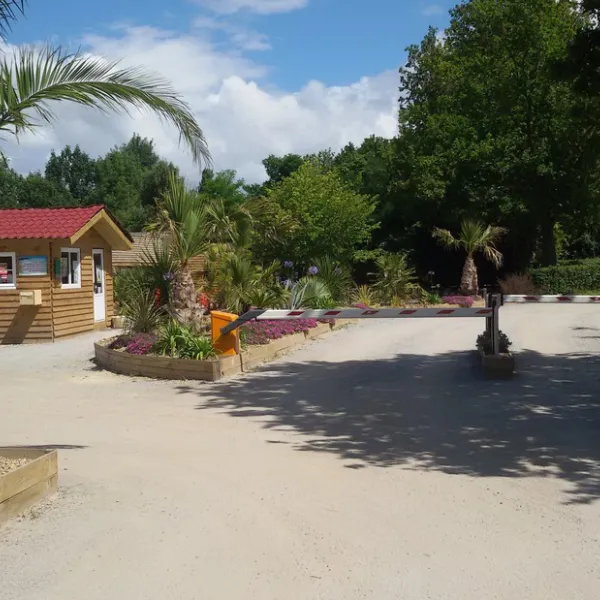 camping-la-fresnerie-st-gervais-t3rtn