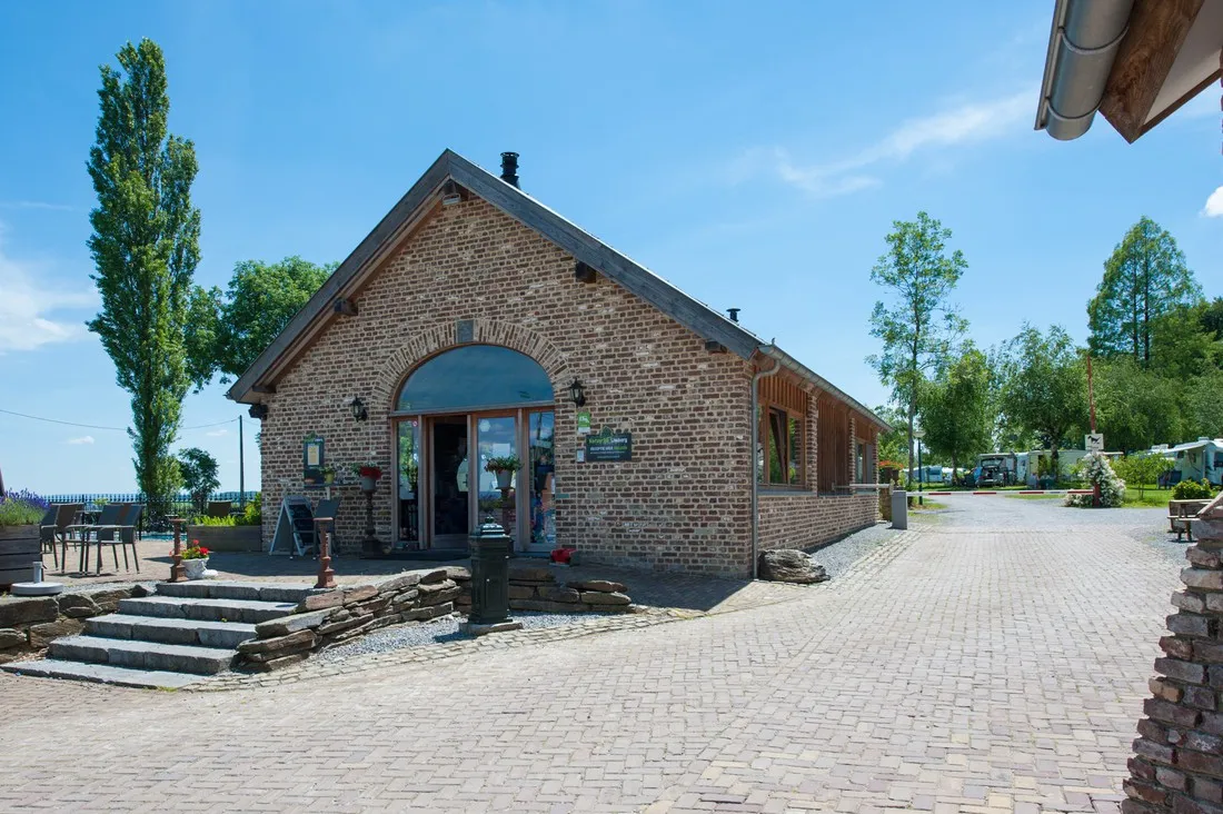 camping-natuurlijk-limburg-remersdaalvoeren-ytdx4
