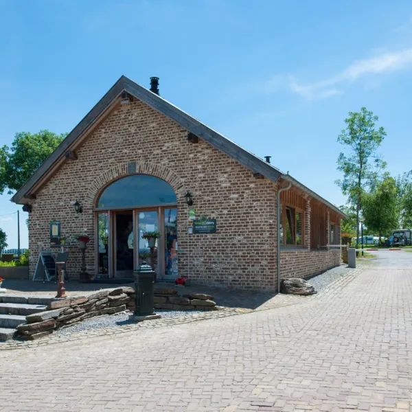 camping-natuurlijk-limburg-remersdaalvoeren-ytdx4
