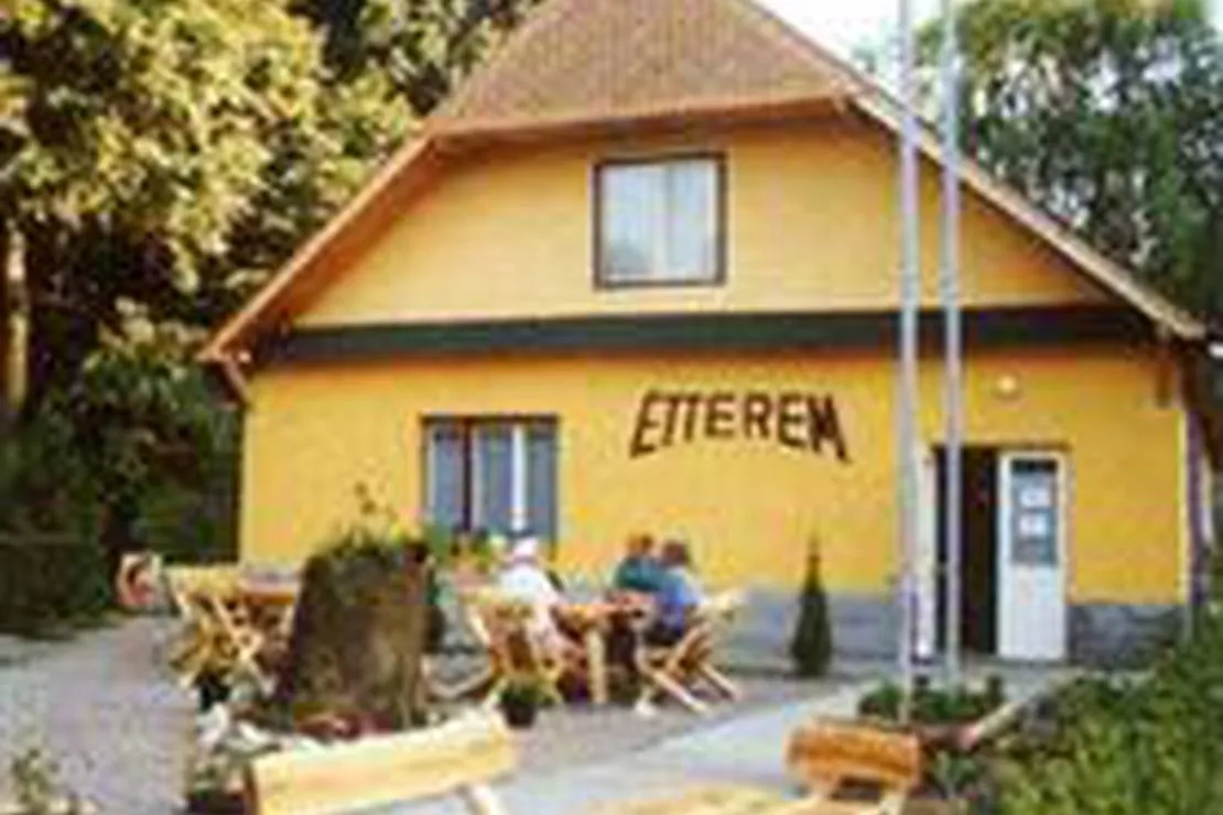 campingplatz-tura-parad-y0yic