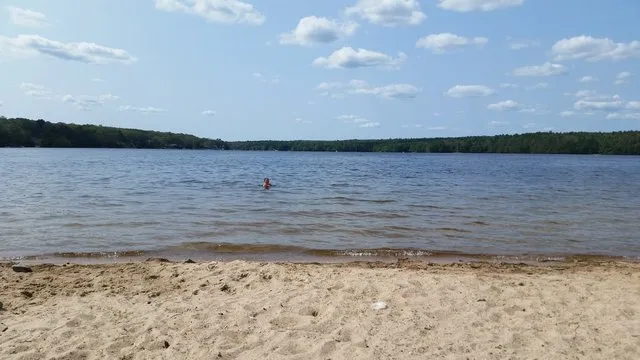 beach-pond-boat-ramp-area-voluntown-mwvvn
