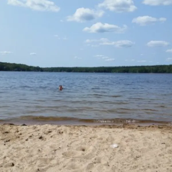beach-pond-boat-ramp-area-voluntown-mwvvn