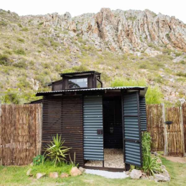 malachite-yurt-camp-botrivier-ihqcb
