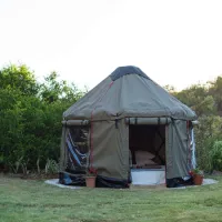malachite-yurt-camp-botrivier-kkzwg