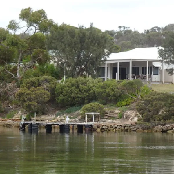 dutton-bay-campground-mount-dutton-bay-2ncmo
