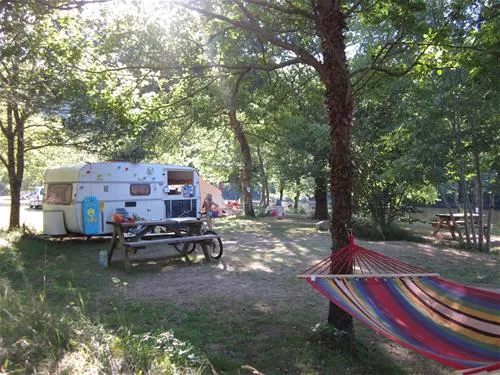 camping-la-champagne-brivezac-wbhj3