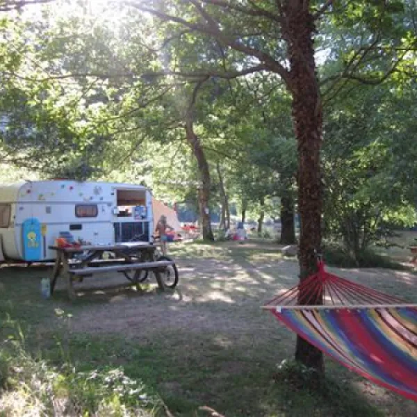 camping-la-champagne-brivezac-wbhj3