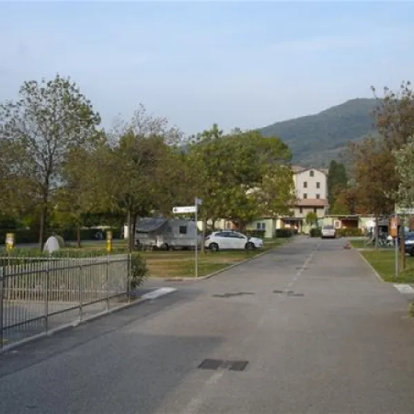 camping-brione-riva-del-garda-bd0uf