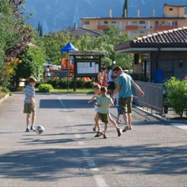 camping-brione-riva-del-garda-fw5sv