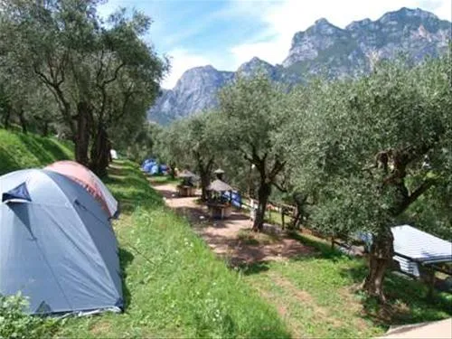camping-brione-riva-del-garda-wljkq