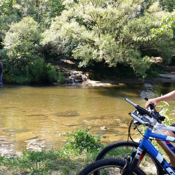 camping-les-tourterelles-tourtoirac-vibwz