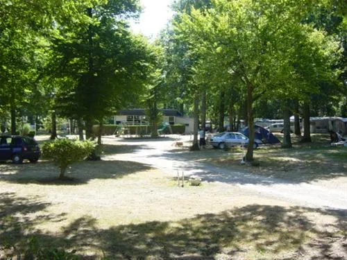 camping-aire-naturelle-de-fetter-denise-st-jean-froidmentel-sqjxx