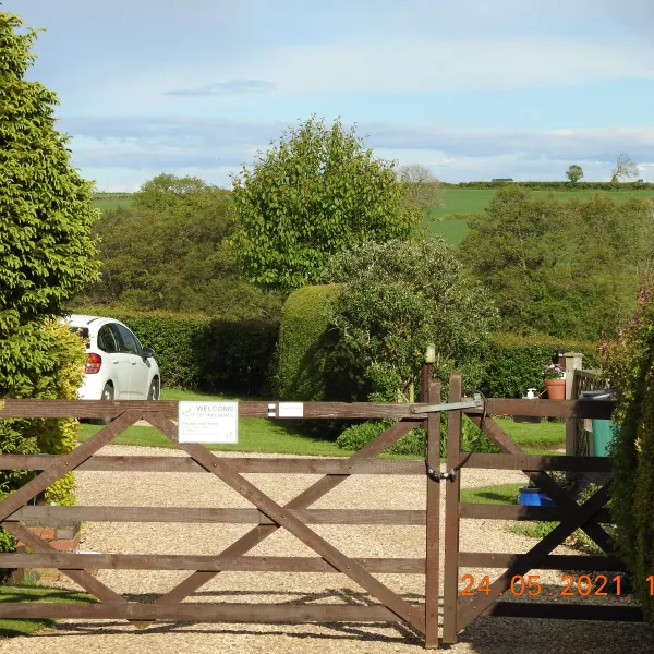 greendale-farm-caravan-and-camping-park-oakham-j2fy8