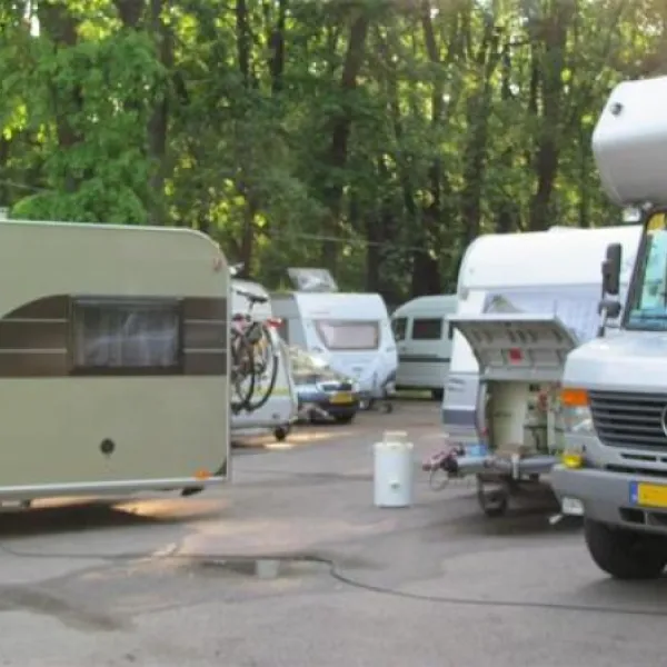 camping-casa-alba-bukarest-gz3rb
