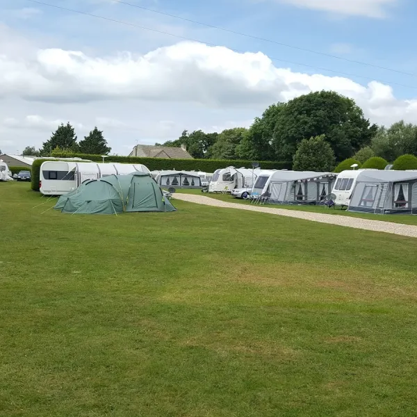 woodland-caravanpark-wareham-zkwqh