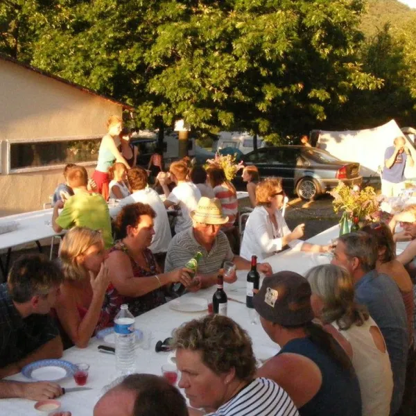 camping-le-batut-st-izaire-s0sqa