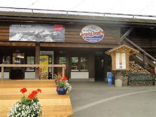 camping-jungfrau-lauterbrunnen-i4brq