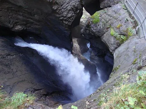 camping-jungfrau-lauterbrunnen-oaumj