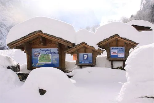camping-jungfrau-lauterbrunnen-xax6j