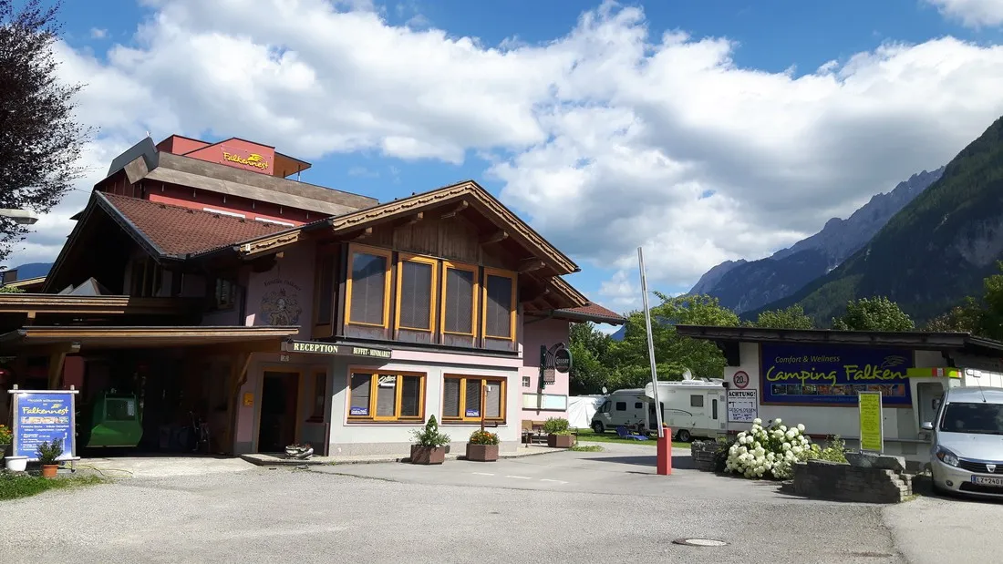 comfortcamping-falken-lienz-zucr2