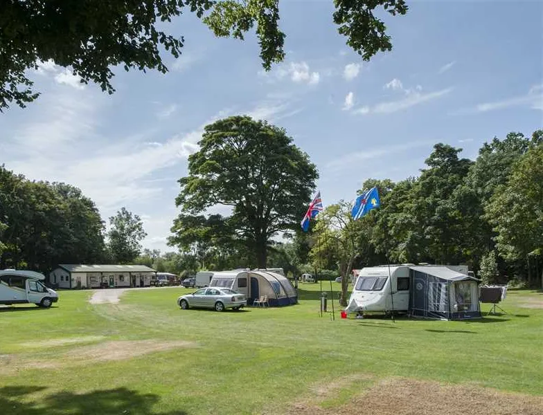 camping-and-caravanning-club-site-norwich-norwich-jeobd