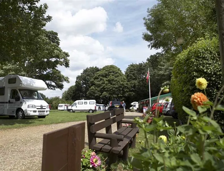 camping-and-caravanning-club-site-norwich-norwich-jtszv