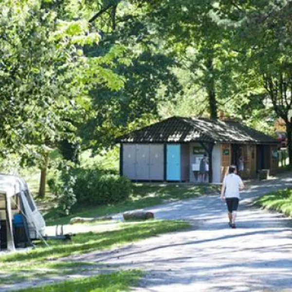 camping-indigo-sarlat-sarlatlacanda-mzcqu