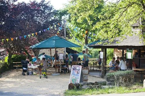 camping-indigo-sarlat-sarlatlacanda-pnkl3
