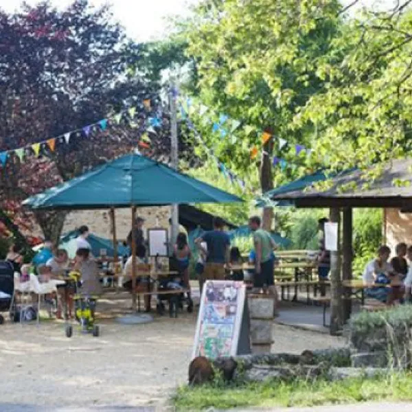 camping-indigo-sarlat-sarlatlacanda-pnkl3