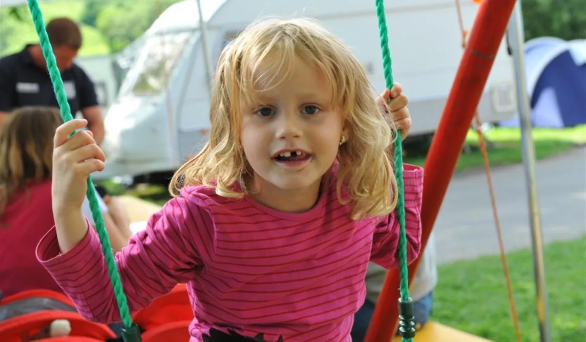 moselcamping-rissbach-trabentrarbach-hbuny