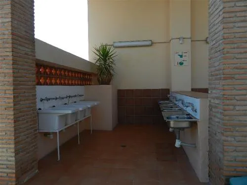 camping-granada-peligros-6y7wc