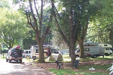 camping-de-la-loire-fourchambault-7b6mj