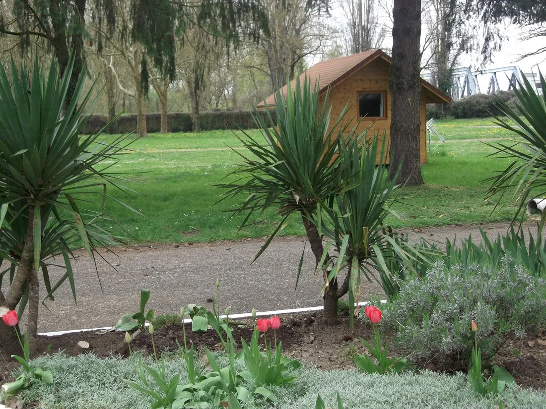 camping-de-la-loire-fourchambault-lw8qp