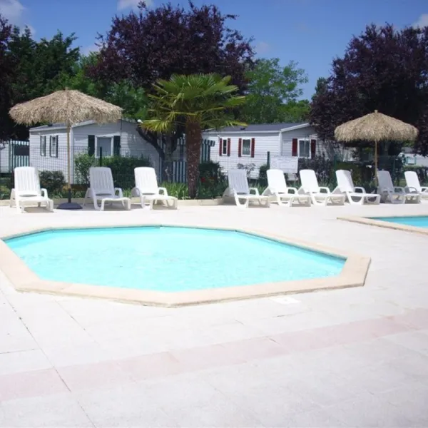 camping-la-borderie-saint-palais-sur-mer-efsy3