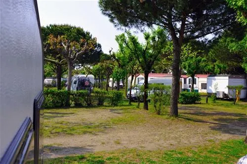 camping-miramare-cavallinopunta-sabbioni-ro4hb
