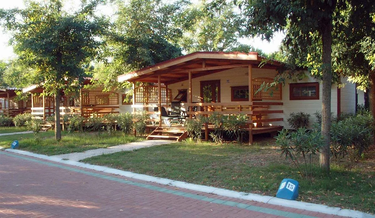 camping-tahiti-lido-delle-nazioni-fl0tq
