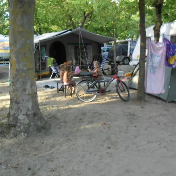 camping-tahiti-lido-delle-nazioni-jspkx