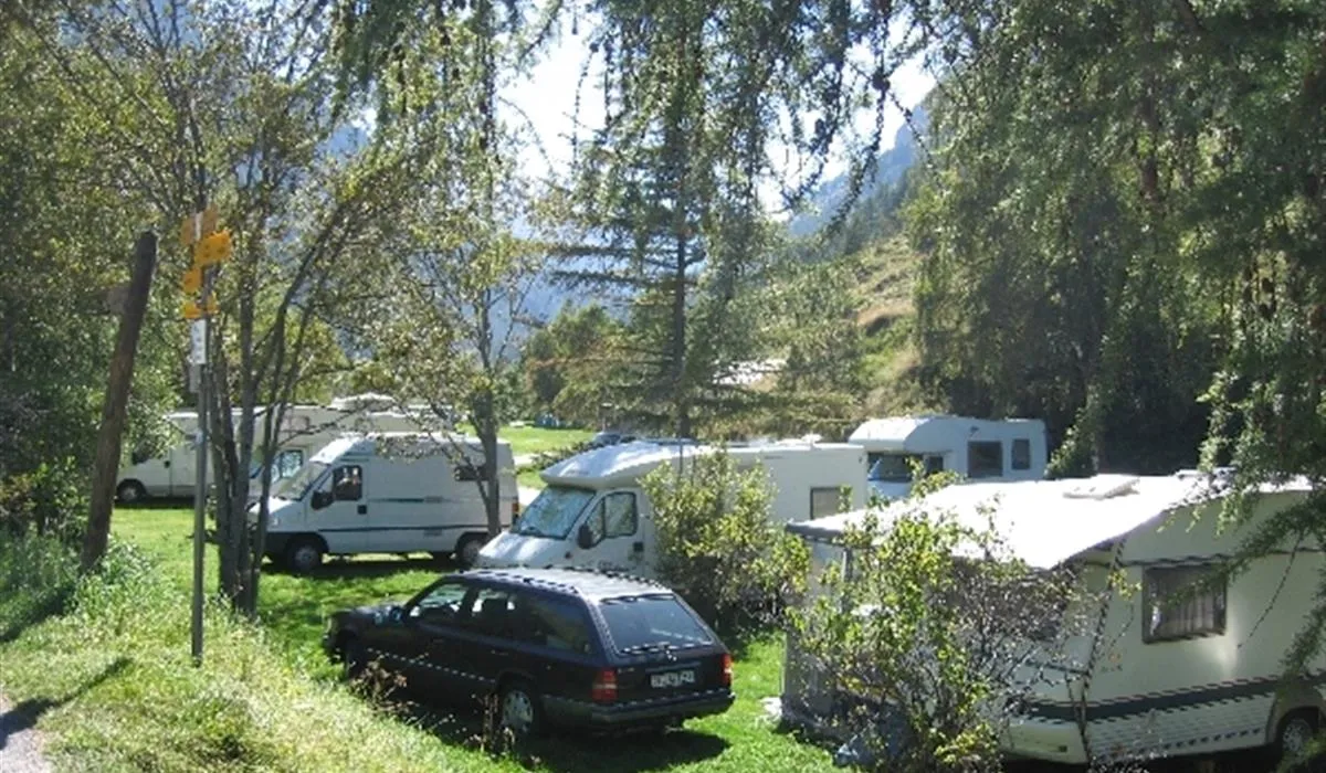 camping-alphubel-tsch-g96bi