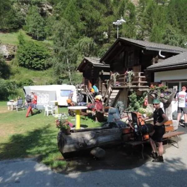 camping-alphubel-tsch-m6ipg
