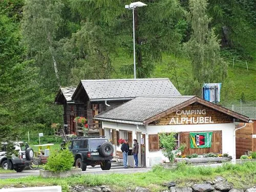 camping-alphubel-tsch-ytgn7